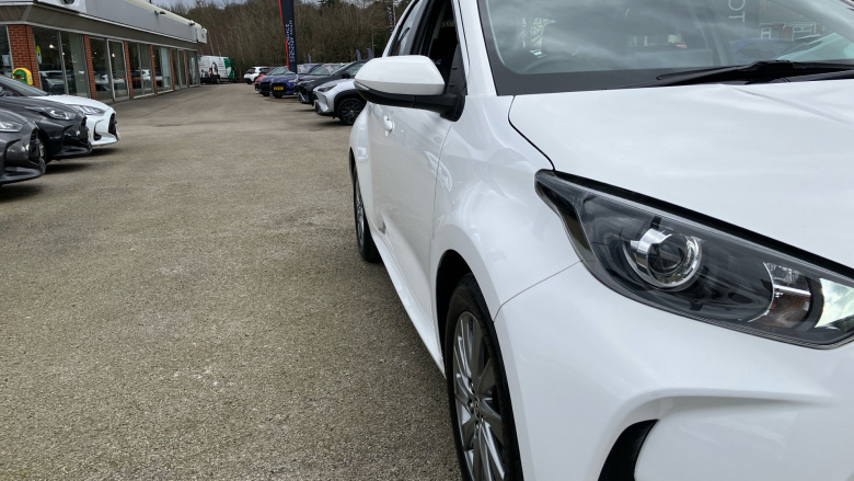 Toyota Yaris 1.5 Hybrid Icon 5dr CVT Hybrid Hatchback